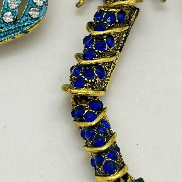 Dragonfly Brooch Articulated Tail Blue Teal Rhinestones Statement 5 inch wide - Picture 7 of 16